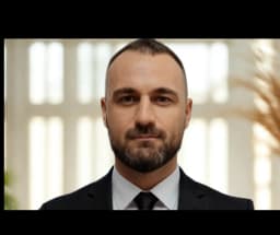 ניר צפליצקי